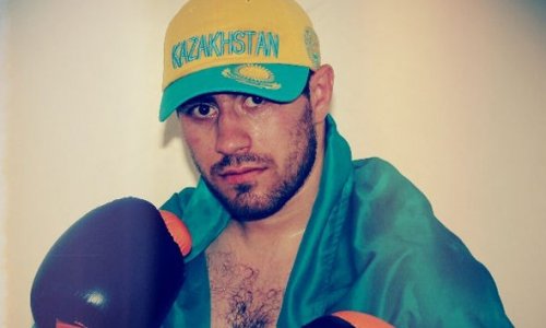 Азербайджан приобрел профессионального боксера