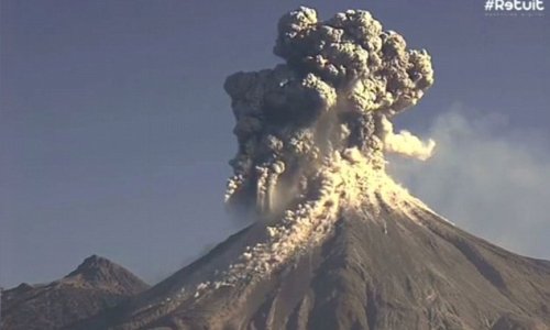 Massive volcanic eruption in Mexico