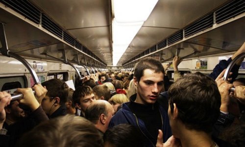 Давка в Бакинском метро