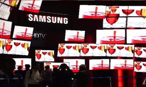 Samsung says its eavesdropping TV works like Siri