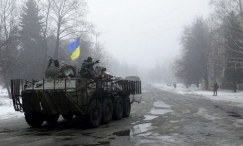 Ukrayna qoşunları Debaltsevo şəhərini tərk edir?