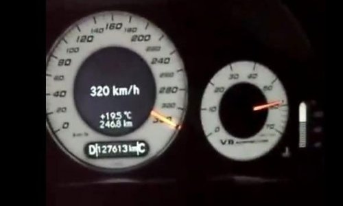 Azərbaycanda maşını 320 km/s sürətlə sürdülər - VİDEO