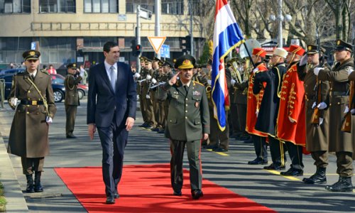 Azerbaijani Defense Minister arrives in Croatia on official visit