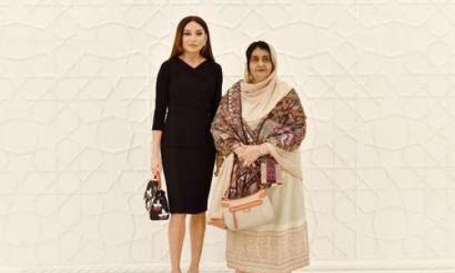 Mehriban Aliyeva meets Pakistani first lady Begum Sahiba
