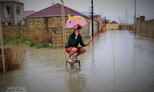 Бинагади остался под водой