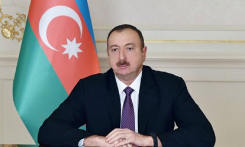 Ильхам Алиев выразил соболезнования Меркел
