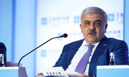 Rövnəq Abdullayevin tələbə yoldaşı: “Ad gününü kolbasa çörəklə qeyd edirdik”