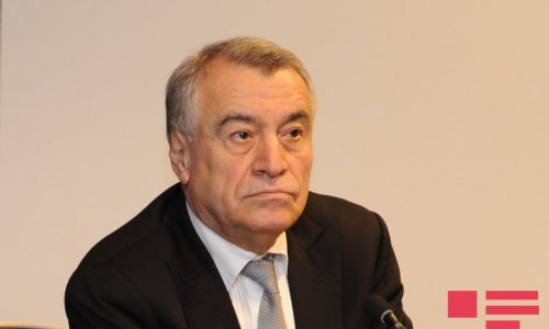 Natiq Əliyev: “Neftin qiymətinin düşməsi Azərbaycana təsir etməyib”