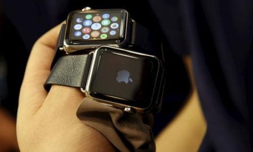 Backlogged orders as shoppers get close-up look at Apple Watch