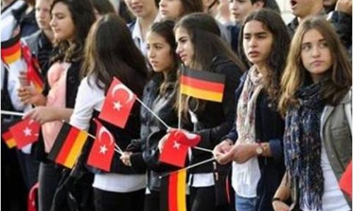 Turks in Germany criticize Armenian 'genocide' motion