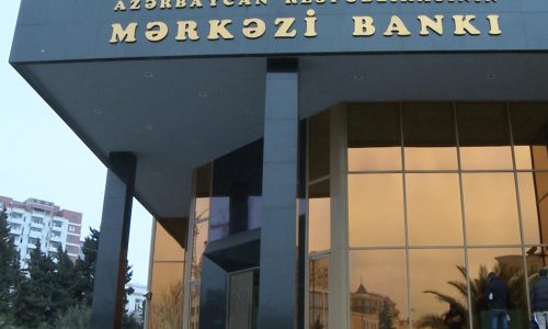 Mərkəzi Bank: Kreditlərin manatla verilməməsi ilə bağlı göstəriş verilməyib