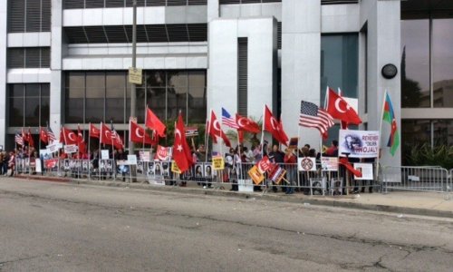Turkish protesters show up at consulate to counter 100-yeah armenian genocide march