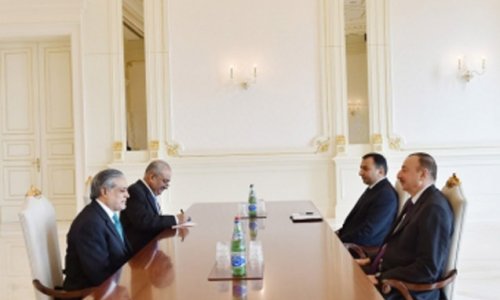 Ильхам Алиев принял делегацию ВБ