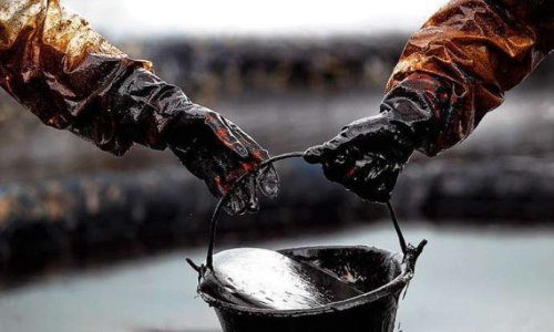 Dünya bazarında neftin ucuzlaşması davam edir