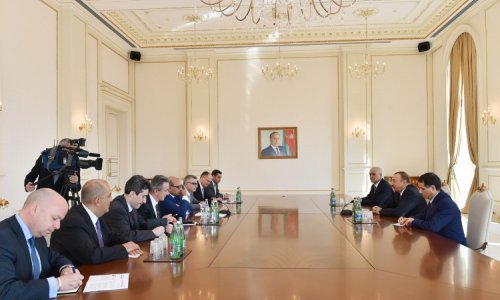 Ильхам Алиев принял президента ЕБРР