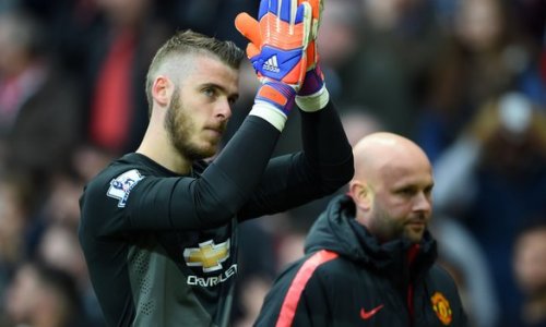 David De Gea has tough choice on Man Utd future - Louis van Gaal