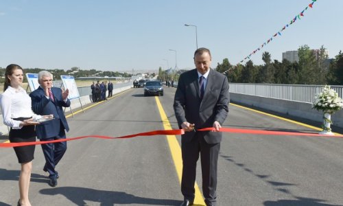 Президент Азербайджана принял участие в открытии еще одной дороги в Баку