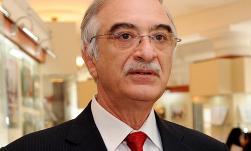 Президент России наградил посла Азербайджана