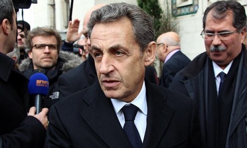 Sarkozinin yaxın adamları həbs olundu