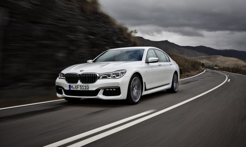 The 2016 BMW 7 Series is the smartest kid in class
