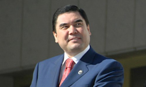 Президент Туркменистана прибыл в Баку