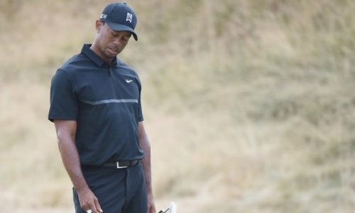 Tiger Woods hits 80, Johnson and Stenson lead