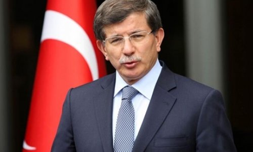 Əhməd Davudoğlu: Türkiyə Yunanıstana yardım etməyə hazırdır