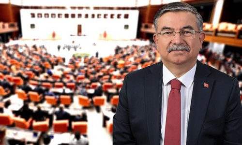 İsmət Yılmaz Türkiyə parlamentinin sədri seçildi