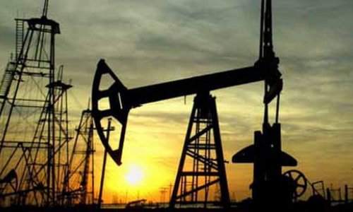 Цена азербайджанской нефти снизилась более чем на 2 доллара
