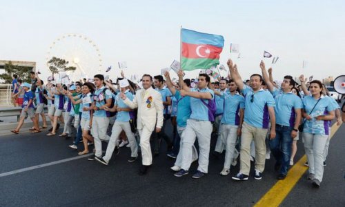 В Баку состоялся парад волонтеров