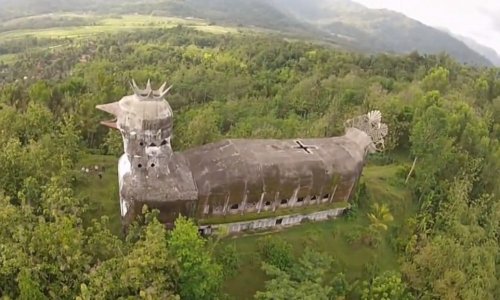 Mysterious abandoned 'Chicken Church' built in the Indonesian jungle