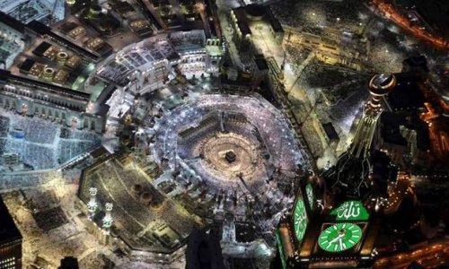 Snapchat streams Mecca live as thousands share incredible images of Islam's holiest city