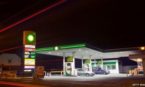 BP profits fall on low oil price