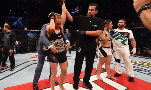 Ronda Rousey defends title with 34-second KO