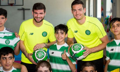 Celtic stars hand out goodies to refugee kids in Baku