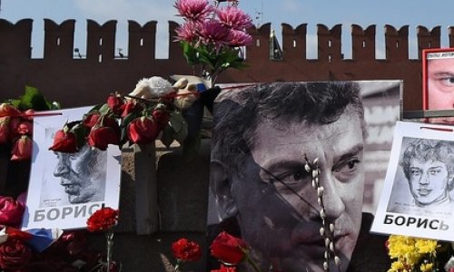 Немцова расстреляли из двух пистолетов