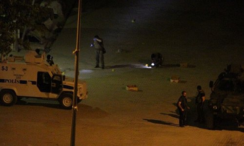 Полицейские вновь атакованы в Турции