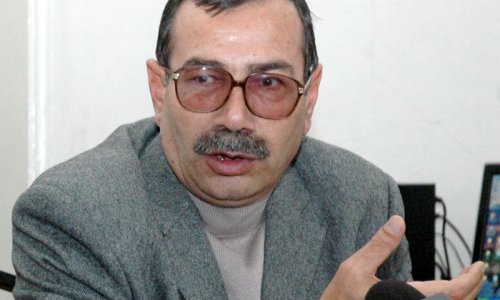 Mahal İsmayıloğlu vəfat etdi