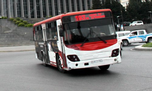 Внесение изменений в некоторые автобусные маршруты в Баку отложено