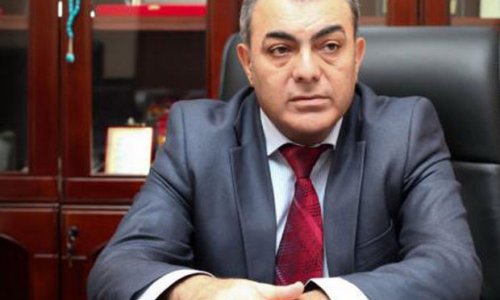 Исрафил Исрафилов вновь утвержден на должность директора АзДрамы