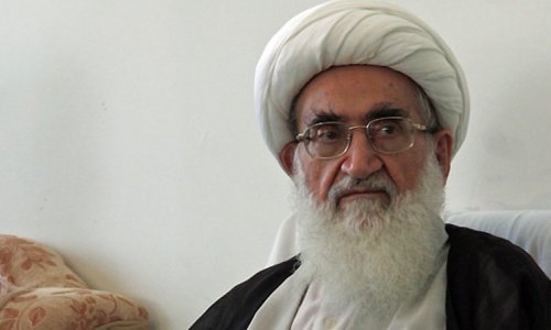Iran's grand ayatollah Hamedani visits Azerbaijan