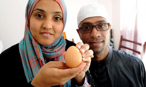 'It's a message calling for world peace' say a Muslim couple