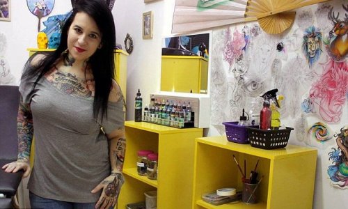 Tattoo artist is helping survivors of domestic abuse cover their scars