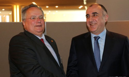 Глава МИД Греции едет в Азербайджан