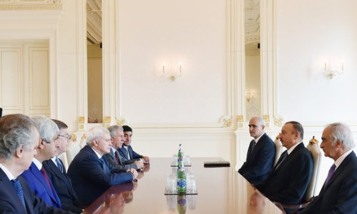 President Aliyev meets St Petersburg governor