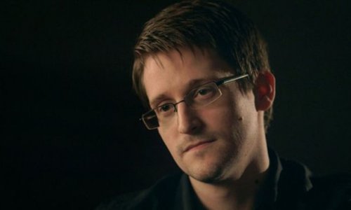 Edward Snowden interview: 'Smartphones can be taken over'
