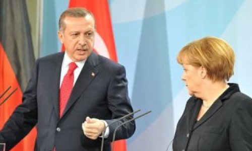 Merkel Ərdoğandan yardım istədi: 