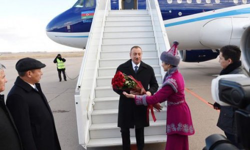 Ильхам Алиев прибыл в Казахстан