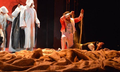 Gənc Tamaşaçılar Teatrında 9 gün ərzində 26 tamaşa - Fotolar