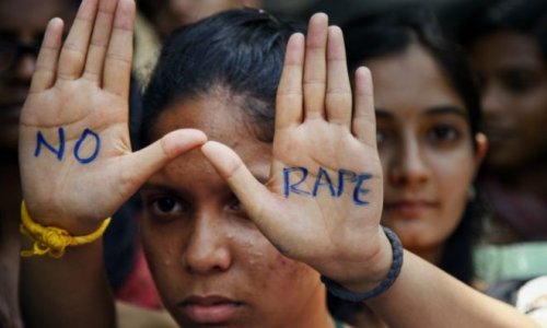 В Дели изнасилованы девочки двух и пяти лет